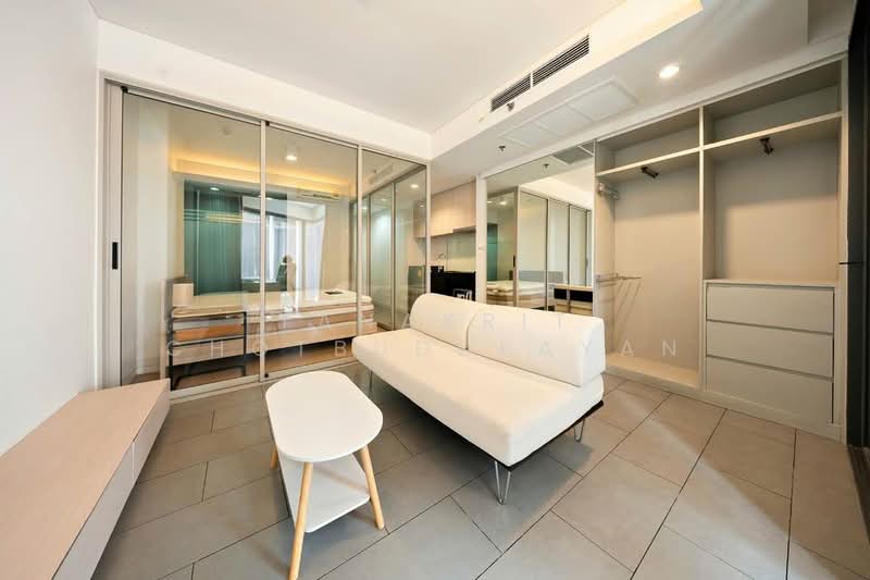 Siamese Ratchakru, Bangkok, 48 Phahonyothin Rd, Samsen Nai, Phaya Thai, Bangkok, 1 Bedroom, 34 sqm, Condo For Rent, by Tanakrit Chotbuddkayan, 500203344 - DDproperty.com