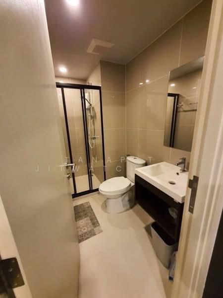 Monte Rama 9-Ramkhamhang, Bangkok, Soi Ramkhamhang 8 Yak 10 (Udomyot 2), Hua Mak, Bang Kapi, Bangkok, 2 Bedrooms, 45 sqm, Condo For Rent, by Tanapat Jitwatcharakomol, 500203352 - DDproperty.com