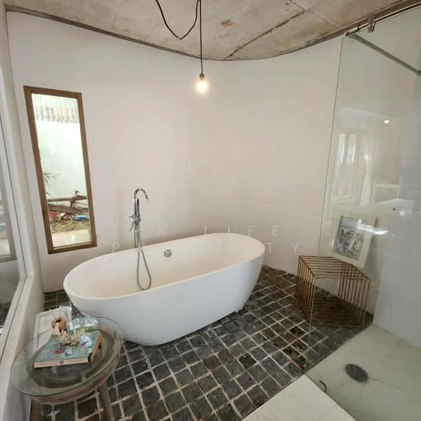 8R0858 Pool villa for rent 4 bedroom 4 bathroom 150,000/month at chalong have fully furnished, Phuket, Chalong, Muang Phuket, Phuket, 4 Bedrooms, 200 sqm, Villa For Rent, by PK LIFE Property, 500203372 - DDproperty.com