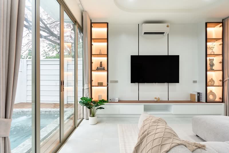 Pool Villa “Nimanarawadee”, Chiang Mai, Mae Hia, Muang Chiang Mai, Chiang Mai, 4 Bedrooms, 250 sqm, Villa For Sale, by The Positive Living, 500203388 - DDproperty.com