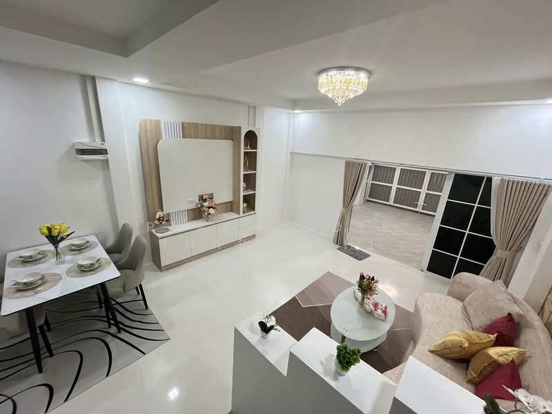 หมู่บ้านฉัตรแก้ว 9 เมืองพัทยา, ชลบุรี, หนองปรือ, บางละมุง, ชลบุรี, 100 ตร.ม., บ้านเดี่ยว ขาย, โดย Pukkawadee Thapmathi, 500203412 - DDproperty.com