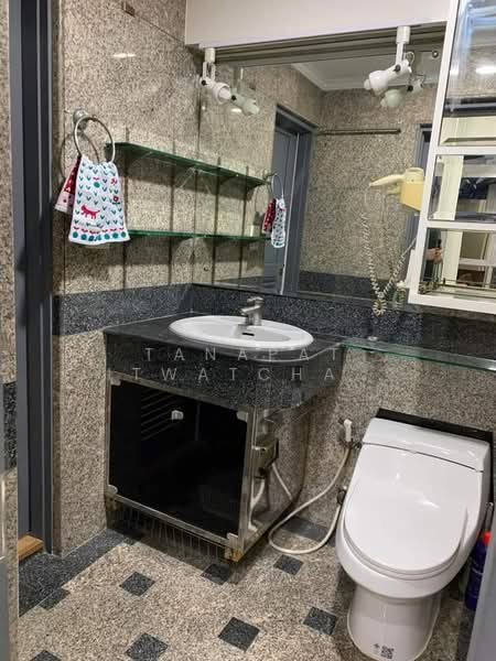 Tree Condo Prasarnmit, Bangkok, Khlongtoei Nua, Watthana, Bangkok, 2 Bedrooms, 69 sqm, Condo For Rent, by Tanapat Jitwatcharakomol, 500203426 - DDproperty.com