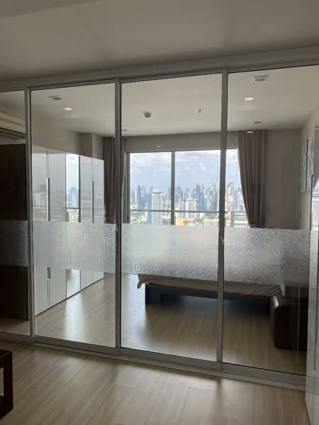Sky Walk Residences, Bangkok, 1599 Sukhumvit Road, Phra Kanong Nua, Watthana, Bangkok, 1 Bedroom, 50 sqm, Condo For Rent, by caveman property, 500203446 - DDproperty.com