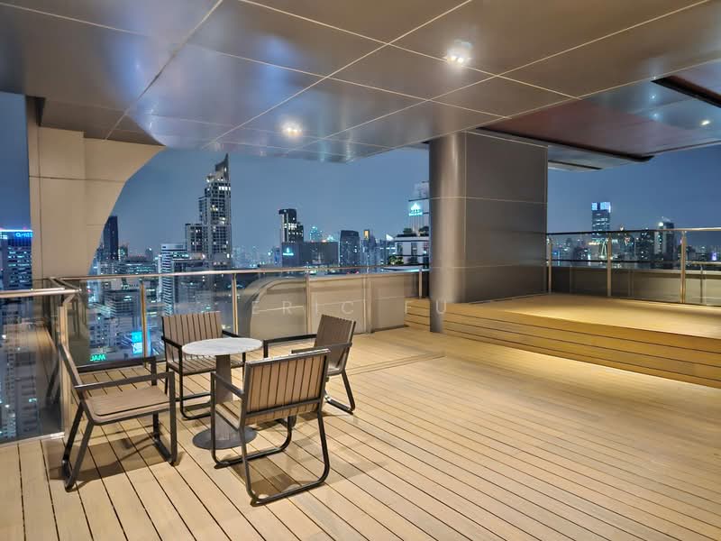 The Esse at Singha Complex, Bangkok, 1788 New Petchaburi Rd, Khlongtoei Nua, Watthana, Bangkok, 1 Bedroom, 36 sqm, Condo For Rent, by Eric Fu, 500203459 - DDproperty.com