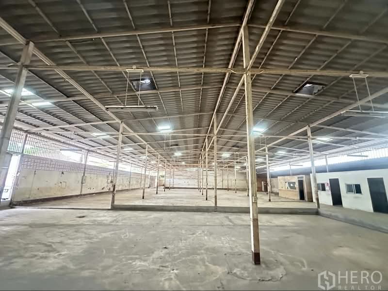 For rent Warehouse 1512 sqm in Lam Luk Ka Pathum Thani HRE00439, Pathum Thani, Lat Sawai, Lam Luk Ka, Pathum Thani, , 1,512 sqm, Warehouse/Factory For Rent, by Hero Realtor Co., Ltd., 500203460 - DDproperty.com