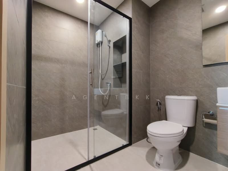 The Livin Phetkasem, Bangkok, 689 Petchkasem Road, Bang Wa, Phasi Charoen, Bangkok, 1 Bedroom, 33 sqm, Condo For Rent, by Agentbkk, 500203499 - DDproperty.com