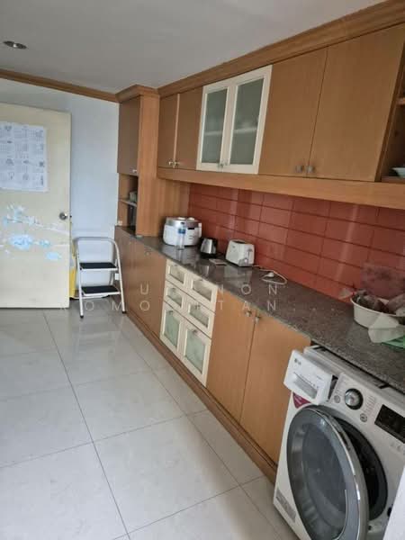 Floraville Condominium, Bangkok, 51 Pattanakarn, Suan Luang, Suan Luang, Bangkok, 3 Bedrooms, 160 sqm, Condo For Sale, by Jutanon Komoottanaruk, 500203531 - DDproperty.com