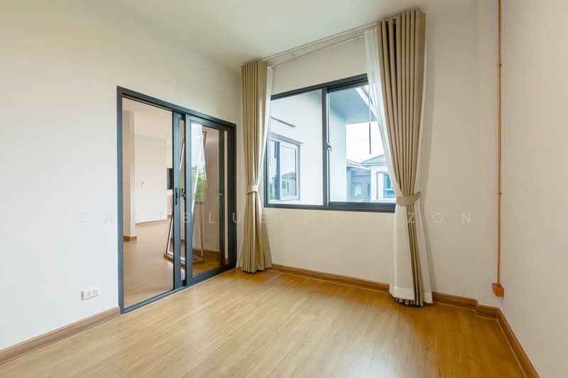 Baan Klang Muang The Edition Bangna Wongwaen, Bangkok, 189 Kanchanaphisek Road, Dok Mai, Prawet, Bangkok, 4 Bedrooms, 300 sqm, Single Detached House For Rent, by Eastblue Horizon, 500203541 - DDproperty.com