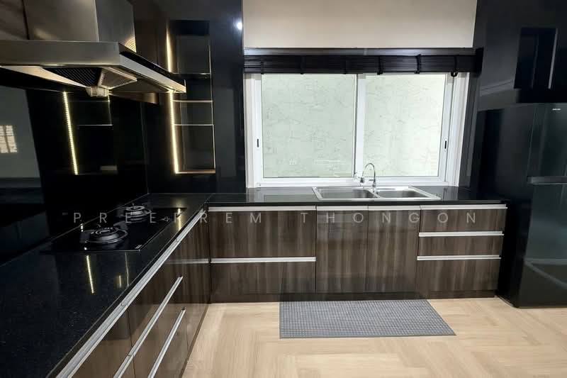 Golden Village Onnut-Pattanakan, Bangkok, Soi On Nut 65 Yak14, Prawet, Prawet, Bangkok, 4 Bedrooms, 330 sqm, Single Detached House For Sale, by Preeprem Thongon, 500203550 - DDproperty.com