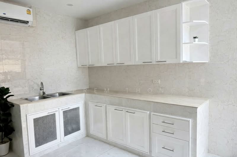 Golden Village Onnut-Pattanakan, Bangkok, Soi On Nut 65 Yak14, Prawet, Prawet, Bangkok, 4 Bedrooms, 330 sqm, Single Detached House For Sale, by Preeprem Thongon, 500203550 - DDproperty.com