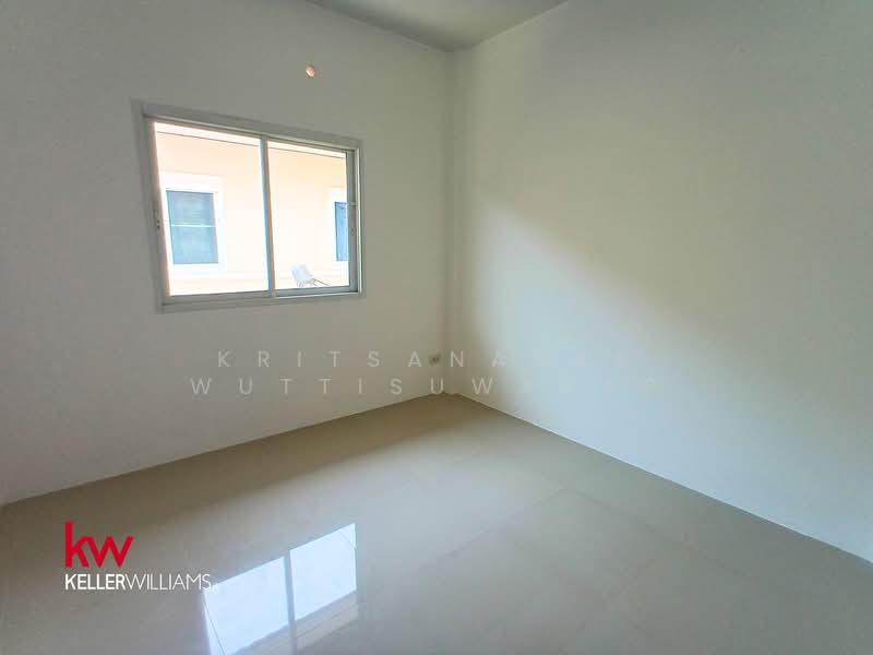 Baan Monthon 8, Bangkok, Along the Thawi Watthana canal Lak Song, Lak Song, Bang Khae, Bangkok, 4 Bedrooms, 145 sqm, Townhouse For Sale, by Kritsanasak Wuttisuwapap, 500203566 - DDproperty.com