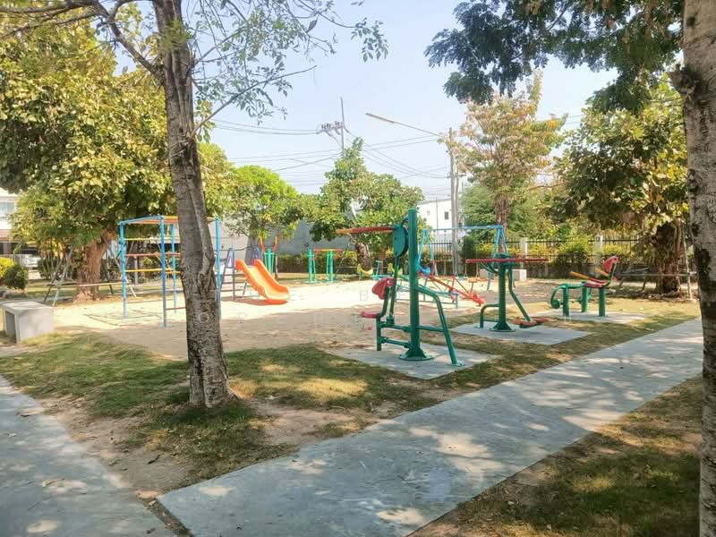 หมู่บ้านสิรารมย์พลัส เวลโกรว์ (Sirarom Plus Wellgrow), Chachoengsao, Bang Samak, Bang Pakong, Chachoengsao, 3 Bedrooms, 120 sqm, Townhouse For Sale, by The Best Property โบ, 500203589 - DDproperty.com