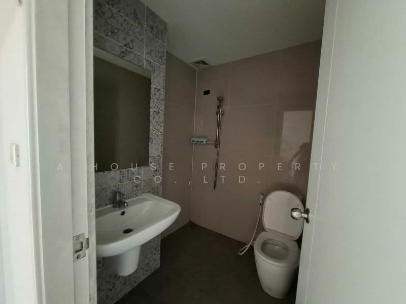 เสนา วีว่า ศรีราชา-อัสสัมชัญ : Sena Viva Sriracha - Assumption, Chon Buri (Pattaya), Surasak, Si Racha, Chon Buri (Pattaya), 3 Bedrooms, 71 sqm, Townhouse For Sale, by A House Property Co.,Ltd., 500203623 - DDproperty.com