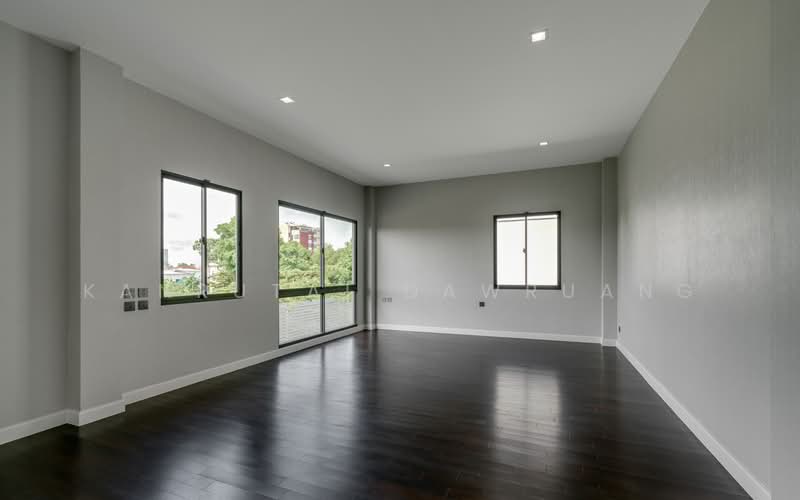 ขาย - Grand Bangkok Boulevard Sukhumvit-Srinakarin : แกรนด์ บางกอก บูเลอวาร์ด สุขุมวิท-ศรีนครินทร์, สมุทรปราการ