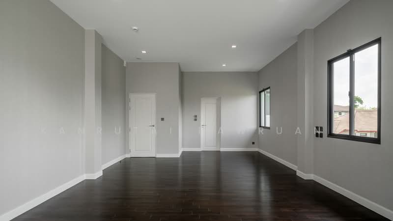 Grand Bangkok Boulevard Sukhumvit-Srinakarin, Samut Prakan, Soi Bearing 31/1, Samrong Nua, Muang Samut Prakarn, Samut Prakan, 4 Bedrooms, 510 sqm, Single Detached House For Sale, by Kanrutai Dawruang, 500203636 - DDproperty.com