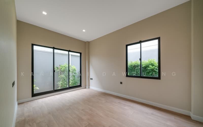 ขาย - Grand Bangkok Boulevard Sukhumvit-Srinakarin : แกรนด์ บางกอก บูเลอวาร์ด สุขุมวิท-ศรีนครินทร์, สมุทรปราการ