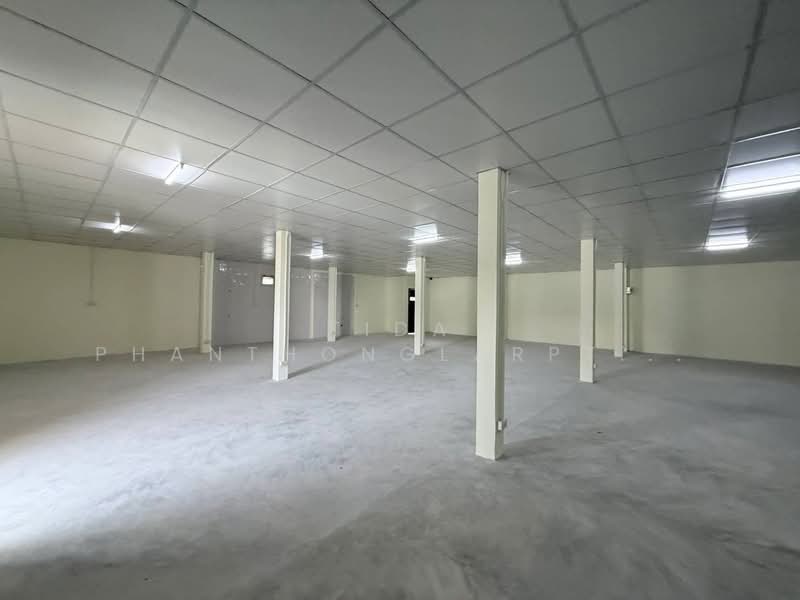 For rent: Home office in Inthamara-Saphan Khwai area. Two houses (detached house and townhouse), Bangkok, Samsen Nai, Phaya Thai, Bangkok, , 1,228 sqm, Office Space For Rent, by Tida phanthonglarptawee, 500203655 - DDproperty.com