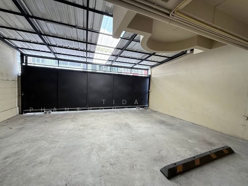 For rent: Home office in Inthamara-Saphan Khwai area. Two houses (detached house and townhouse), Bangkok, Samsen Nai, Phaya Thai, Bangkok, , 1,228 sqm, Office Space For Rent, by Tida phanthonglarptawee, 500203655 - DDproperty.com