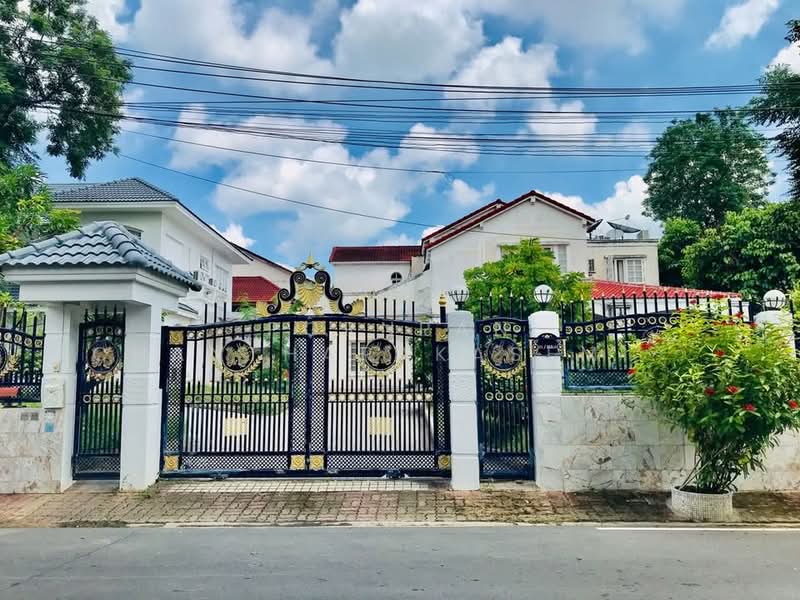 Ladawan Pinklao-Borommaratchachonnani, Bangkok, Borommaratchachonnani Road, Sala Thammasop, Thawi Watthana, Bangkok, 8 Bedrooms, 510 sqm, Single Detached House For Sale, by Pornpan Chantharakasemchai, 500203665 - DDproperty.com