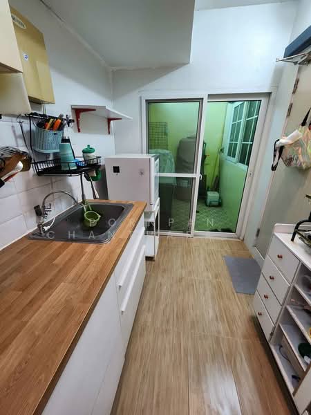 Golden Town Onnut-Pattanakarn, Bangkok, 199 Soi On Nut 65 Yeak 14, Prawet, Prawet, Bangkok, 4 Bedrooms, 134 sqm, Townhouse For Sale, by Pornpan Chantharakasemchai, 500203667 - DDproperty.com