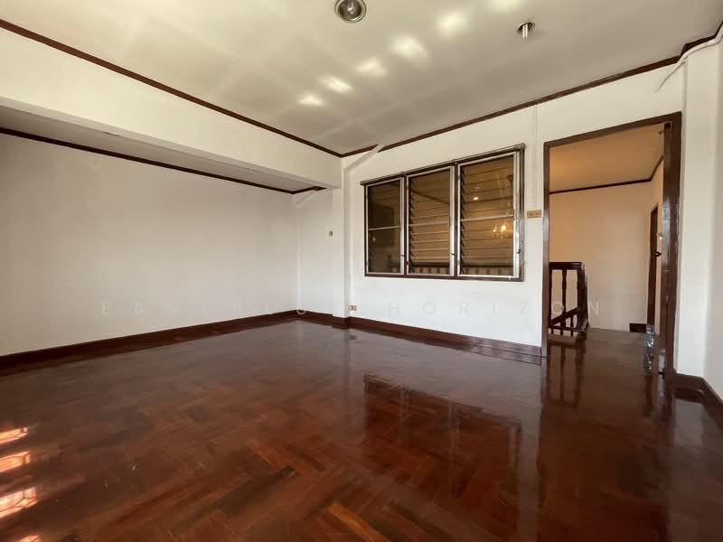 House Area Ramintra, Bangkok, Tha Rang, Bang Khen, Bangkok, 5 Bedrooms, 288 sqm, Single Detached House For Sale, by Eastblue Horizon, 500203687 - DDproperty.com