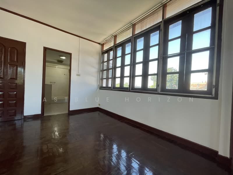 House Area Ramintra, Bangkok, Tha Rang, Bang Khen, Bangkok, 5 Bedrooms, 288 sqm, Single Detached House For Sale, by Eastblue Horizon, 500203687 - DDproperty.com