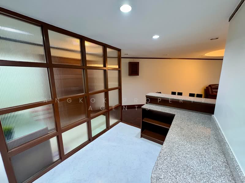 Tai Ping Towers, Bangkok, 582 Soi Sukhumvit 63, Khlong Tan Nua, Watthana, Bangkok, 2 Bedrooms, 116 sqm, Condo For Rent, by BANGKOK PROPERTY AGENTS, 500203717 - DDproperty.com