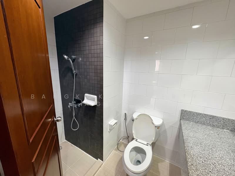 Tai Ping Towers, Bangkok, 582 Soi Sukhumvit 63, Khlong Tan Nua, Watthana, Bangkok, 2 Bedrooms, 116 sqm, Condo For Rent, by BANGKOK PROPERTY AGENTS, 500203717 - DDproperty.com