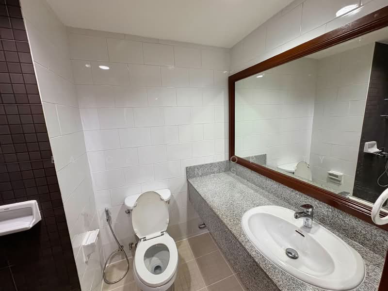 Tai Ping Towers, Bangkok, 582 Soi Sukhumvit 63, Khlong Tan Nua, Watthana, Bangkok, 2 Bedrooms, 116 sqm, Condo For Rent, by BANGKOK PROPERTY AGENTS, 500203717 - DDproperty.com