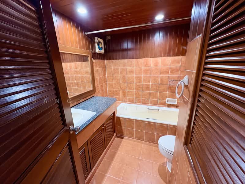 Tai Ping Towers, Bangkok, 582 Soi Sukhumvit 63, Khlong Tan Nua, Watthana, Bangkok, 2 Bedrooms, 116 sqm, Condo For Rent, by BANGKOK PROPERTY AGENTS, 500203717 - DDproperty.com