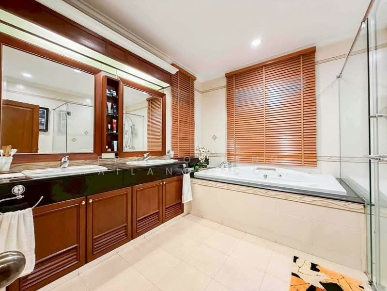 บ้านโกลเด้นเฮอริเทจ, Bangkok, Bang Ra Mat, Taling Chan, Bangkok, 4 Bedrooms, 400 sqm, Single Detached House For Sale, by ERA Holding (Thailand) Co., Ltd., 500203749 - DDproperty.com