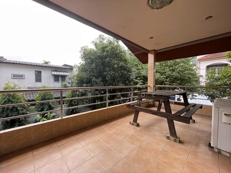 Single House Sukhumvit 101/1, Bangkok, ถนน สุขุมวิท 101/1, Bang Chak, Phra Khanong, Bangkok, 2 Bedrooms, 300 sqm, Single Detached House For Sale, by Sirikamol Choonpicharn, 500203770 - DDproperty.com