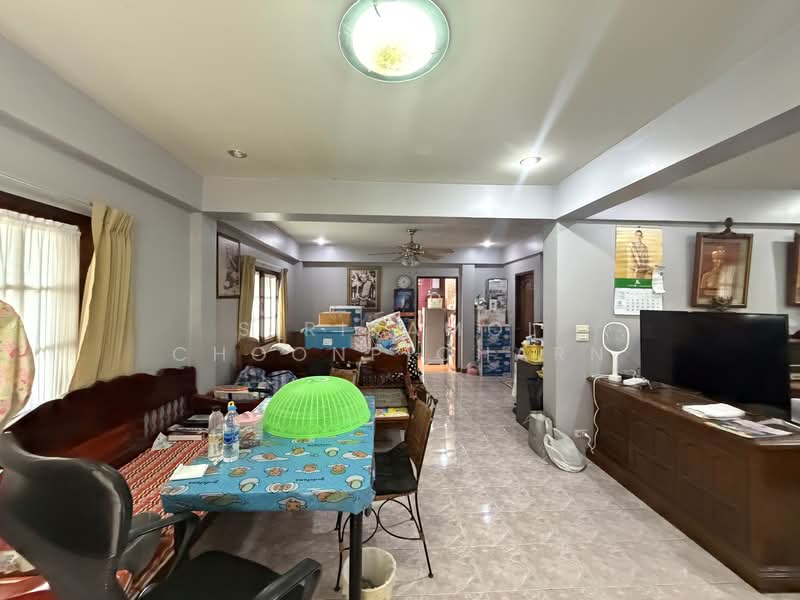 Single House Sukhumvit 101/1, Bangkok, ถนน สุขุมวิท 101/1, Bang Chak, Phra Khanong, Bangkok, 2 Bedrooms, 300 sqm, Single Detached House For Sale, by Sirikamol Choonpicharn, 500203770 - DDproperty.com