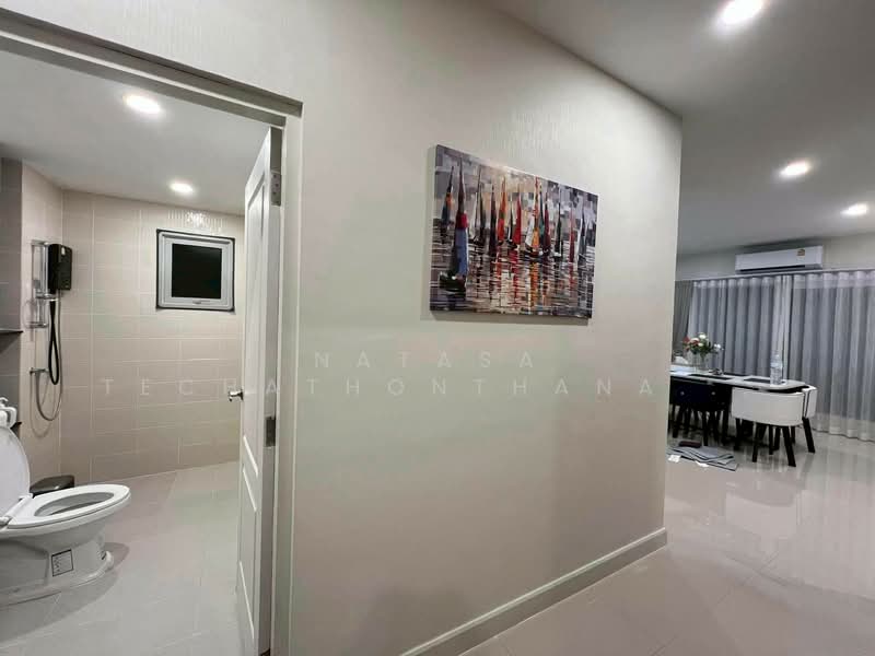 Centro Bangna-Wongwean, Bangkok, Kanchanaphisek Road, Dok Mai, Prawet, Bangkok, 4 Bedrooms, 200 sqm, Single Detached House For Rent, by Natasa Techathonthanakhun, 500203797 - DDproperty.com