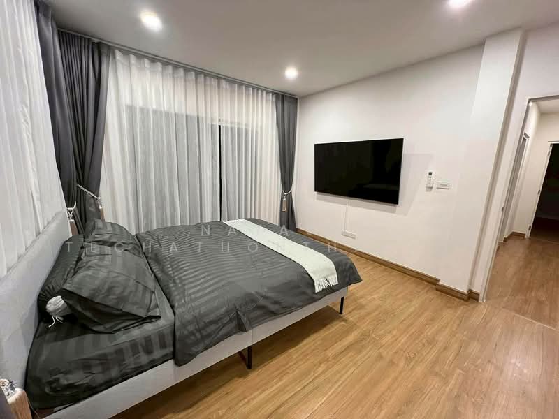 Centro Bangna-Wongwean, Bangkok, Kanchanaphisek Road, Dok Mai, Prawet, Bangkok, 4 Bedrooms, 200 sqm, Single Detached House For Rent, by Natasa Techathonthanakhun, 500203797 - DDproperty.com