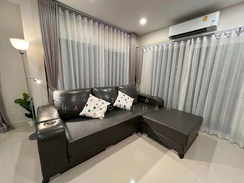 Centro Bangna-Wongwean, Bangkok, Kanchanaphisek Road, Dok Mai, Prawet, Bangkok, 4 Bedrooms, 200 sqm, Single Detached House For Rent, by Natasa Techathonthanakhun, 500203797 - DDproperty.com
