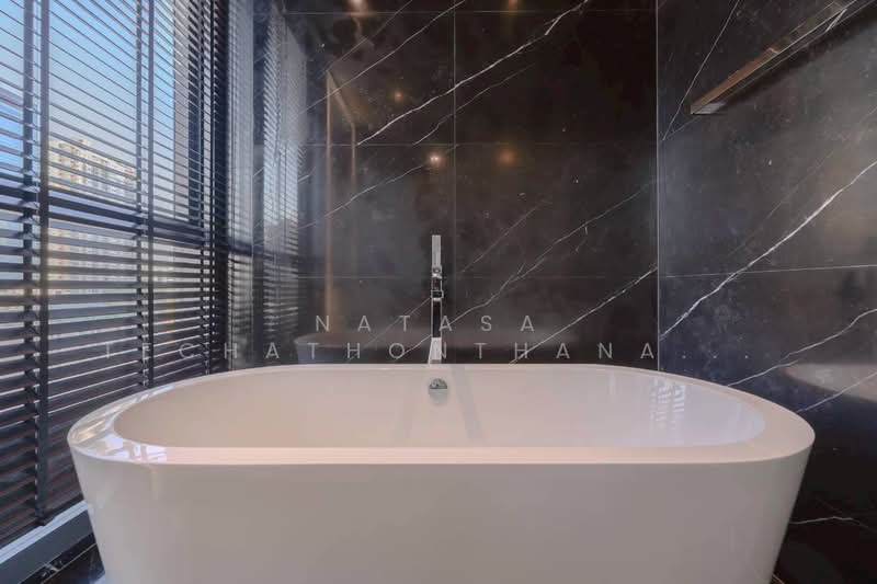 The Monument Thonglor, Bangkok, 998 Thonglor Road, Khlong Tan Nua, Watthana, Bangkok, 2 Bedrooms, 125 sqm, Condo For Rent, by Natasa Techathonthanakhun, 500203840 - DDproperty.com