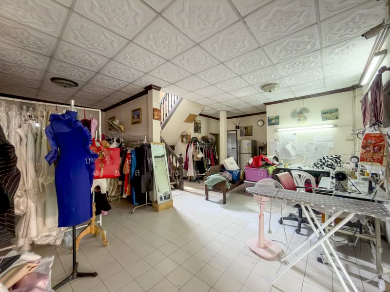 บ้านเดี่ยว 2 ชั้น หมู่บ้าน บางหลวง ปทุมธานี, Pathum Thani, Ban Zhang, Muang Pathum Thani, Pathum Thani, 3 Bedrooms, 150 sqm, Single Detached House For Sale, by บริษัท เอชแอล แอสเซท จำกัด, 500203854 - DDproperty.com