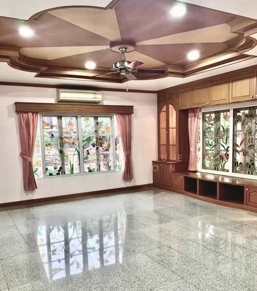 Manthana Phraya Suren, Bangkok, Phraya Suren 26 Alley, Bang Chun, Khlong Sam Wa, Bangkok, 4 Bedrooms, 1,000 sqm, Single Detached House For Sale, by Eastblue Horizon, 500203883 - DDproperty.com