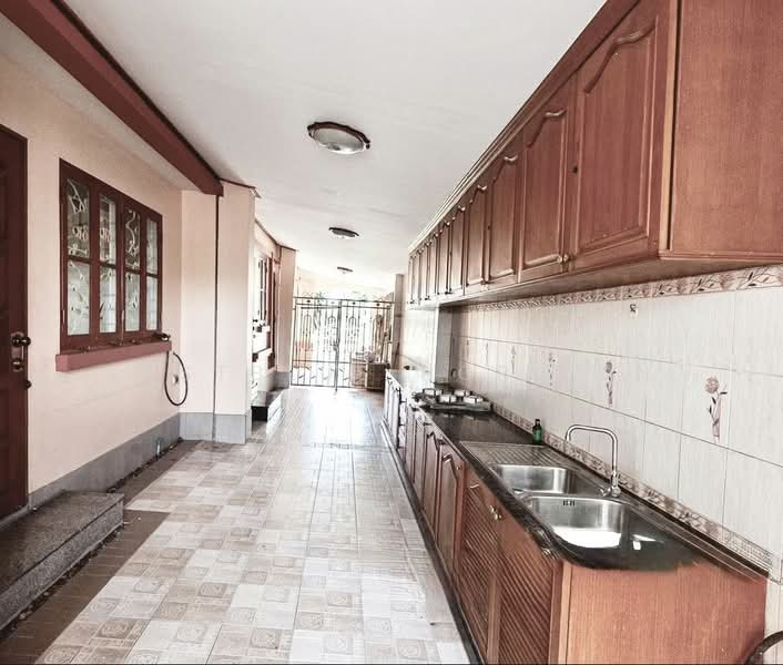 Manthana Phraya Suren, Bangkok, Phraya Suren 26 Alley, Bang Chun, Khlong Sam Wa, Bangkok, 4 Bedrooms, 1,000 sqm, Single Detached House For Sale, by Eastblue Horizon, 500203883 - DDproperty.com