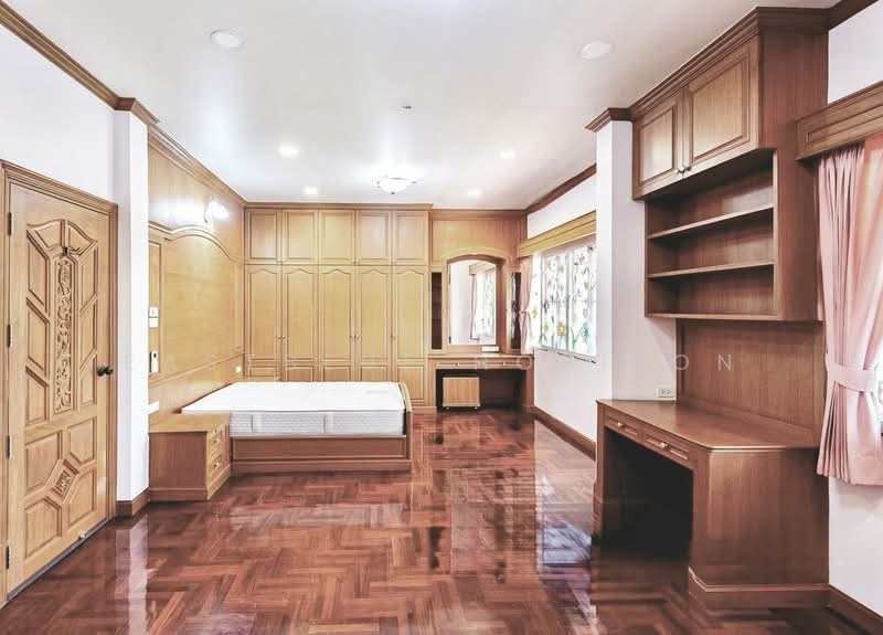 Manthana Phraya Suren, Bangkok, Phraya Suren 26 Alley, Bang Chun, Khlong Sam Wa, Bangkok, 4 Bedrooms, 1,000 sqm, Single Detached House For Sale, by Eastblue Horizon, 500203883 - DDproperty.com