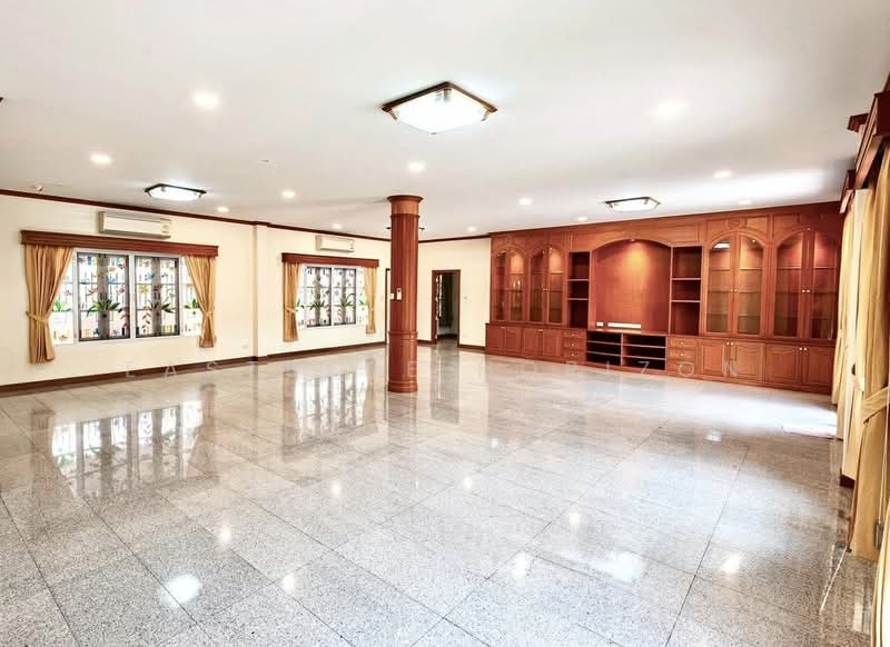 Manthana Phraya Suren, Bangkok, Phraya Suren 26 Alley, Bang Chun, Khlong Sam Wa, Bangkok, 4 Bedrooms, 1,000 sqm, Single Detached House For Sale, by Eastblue Horizon, 500203883 - DDproperty.com