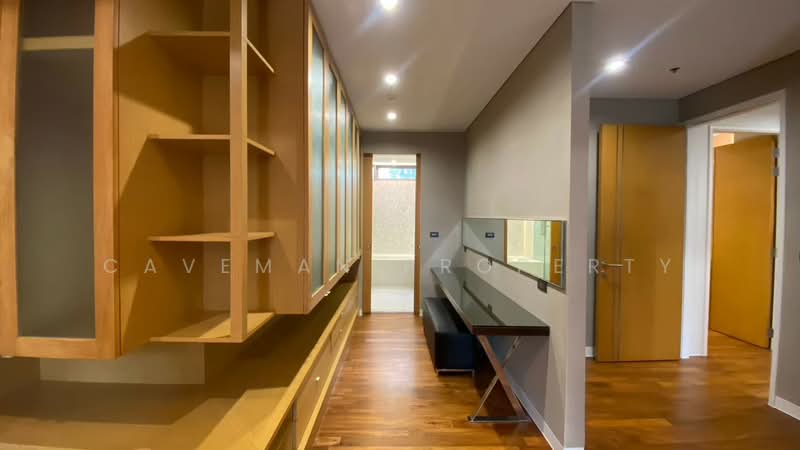 Domus 18, Bangkok, Soi Sukhumvit 18, Khlong Toei, Khlong Toei, Bangkok, 3 Bedrooms, 250 sqm, Condo For Rent, by caveman property, 500203958 - DDproperty.com