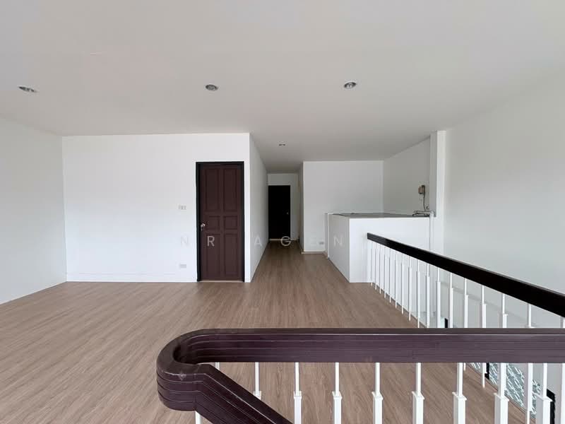 ทาวน์เฮาส์ ย่านสยาม บรรทัดทอง 7 ชั้น, Bangkok, Rong Muang, Pathum Wan, Bangkok, 5 Bedrooms, 1,000 sqm, Townhouse For Sale, by NR AGENT, 500204024 - DDproperty.com