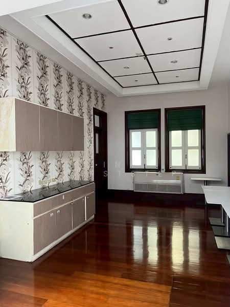 บ้านโบราณ 2 ชั้น สมัยรัชกาลที่ 2 Rare Item ทำเลใจกลางเมือง ใกล้แหล่งธุรกิจ, กรุงเทพ, สีลม, บางรัก, กรุงเทพ, 400 ตร.ม., ตึกแถว-อาคารพาณิชย์ ให้เช่า, โดย LINE @firststep, 500204027 - DDproperty.com