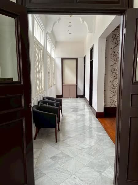 บ้านโบราณ 2 ชั้น สมัยรัชกาลที่ 2 Rare Item ทำเลใจกลางเมือง ใกล้แหล่งธุรกิจ, กรุงเทพ, สีลม, บางรัก, กรุงเทพ, 400 ตร.ม., ตึกแถว-อาคารพาณิชย์ ให้เช่า, โดย LINE @firststep, 500204027 - DDproperty.com