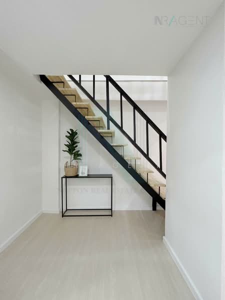 Eastwood Park, Bangkok, On Nut 36 Alley, Suan Luang, Suan Luang, Bangkok, 2 Bedrooms, 90 sqm, Condo For Sale, by NR AGENT, 500204030 - DDproperty.com