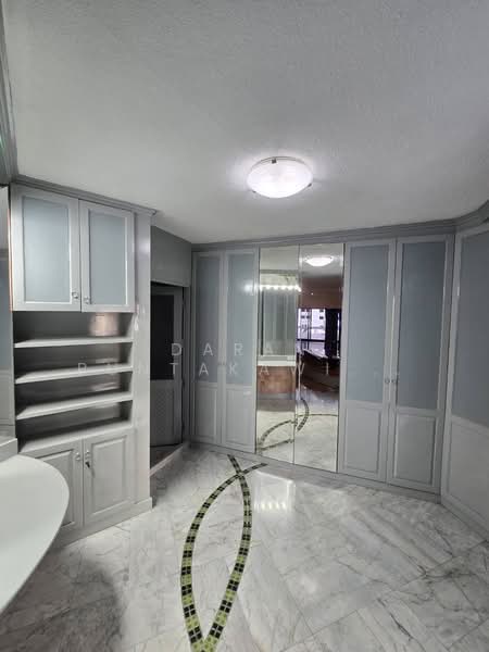 Sithakarn Condominium, Bangkok, 19 22 Chit Lom Alley, Lumphini, Pathum Wan, Bangkok, 2 Bedrooms, 245 sqm, Condo For Rent, by Daran Buntakawinkul, 500204040 - DDproperty.com