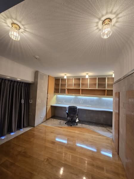 Sithakarn Condominium, Bangkok, 19 22 Chit Lom Alley, Lumphini, Pathum Wan, Bangkok, 2 Bedrooms, 245 sqm, Condo For Rent, by Daran Buntakawinkul, 500204040 - DDproperty.com