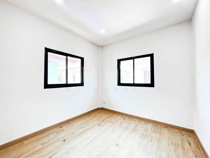 บ้านบุรีรมย์ วงแหวนฯ - ปิ่นเกล้า, Nonthaburi, Plai Bang, Bang Kruai, Nonthaburi, 3 Bedrooms, 136 sqm, Semi-Detached House (Twin House) For Sale, by NR AGENT, 500204076 - DDproperty.com